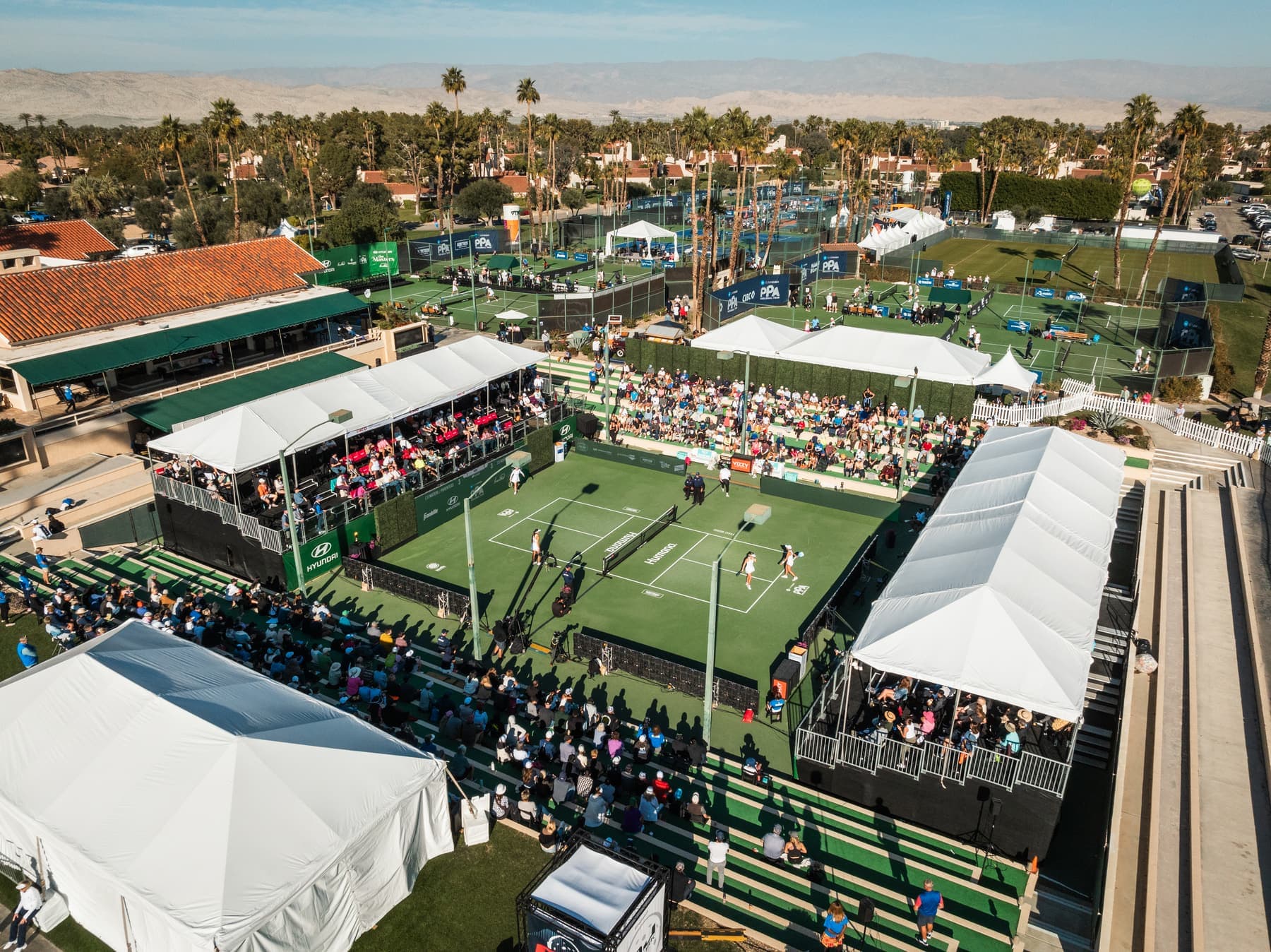 Mission Hills Country Club — the grounds